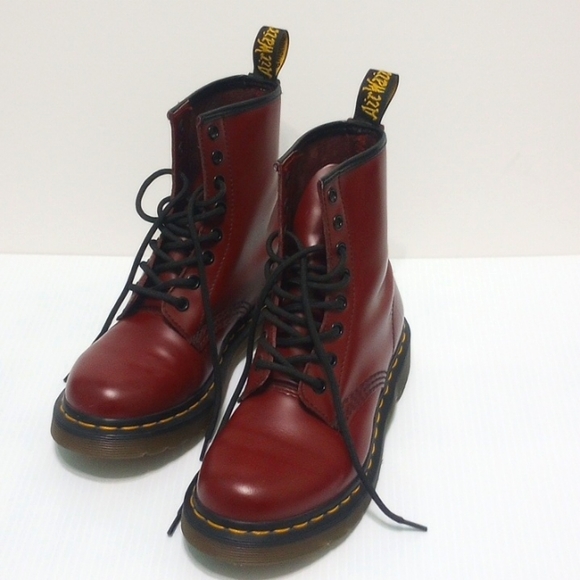 Dr. Martens 1460 Cherry Red Smooth - Picture 7 of 16